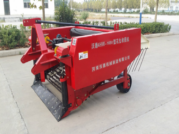4HW-1650型花生收獲機(jī)